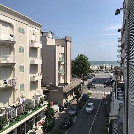 Hotel Losanna Rimini Luaran gambar