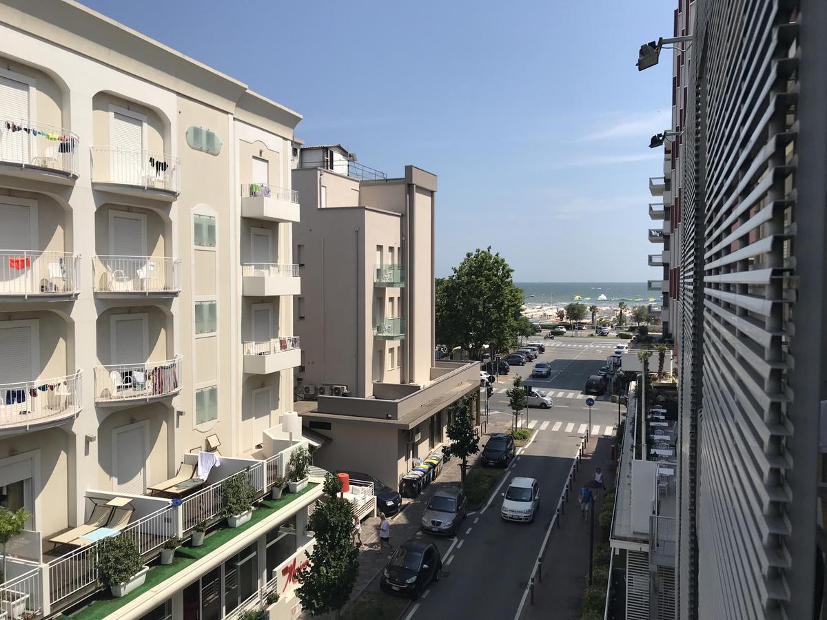 Hotel Losanna Rimini Luaran gambar