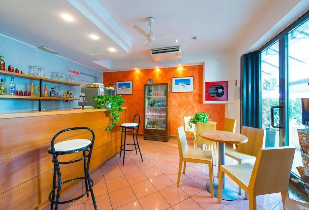 Hotel Losanna Rimini Luaran gambar