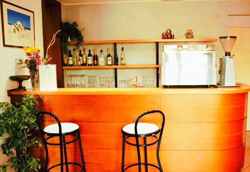 Hotel Losanna Rimini Luaran gambar